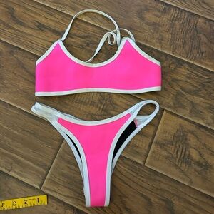 Hoka Swimwear XS Pink & White Bikini 🩱💖